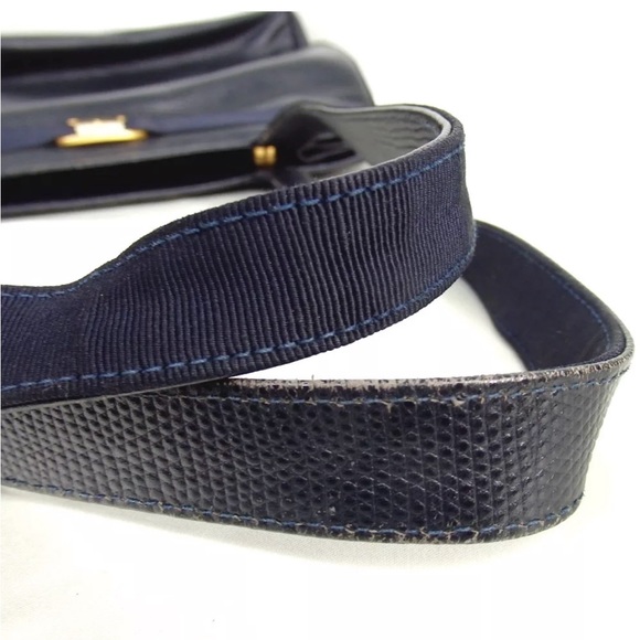 ‼️SALE ‼️ Salvatore Ferragamo Vera Large Shoulder Bag - Picture 11 of 11